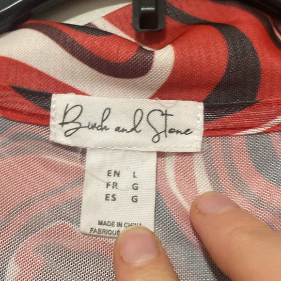 Birch & Stone Long Sleeve Slinky 70’s Red Collar Button Crop Tee Blouse - Size L - Picture 3 of 5